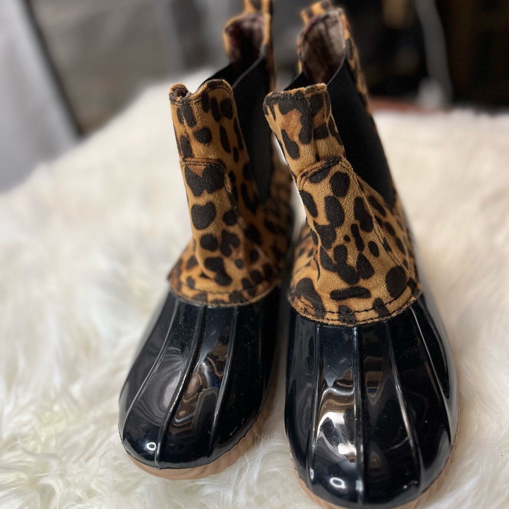 Never worn, Animal print, rain boots, size 7